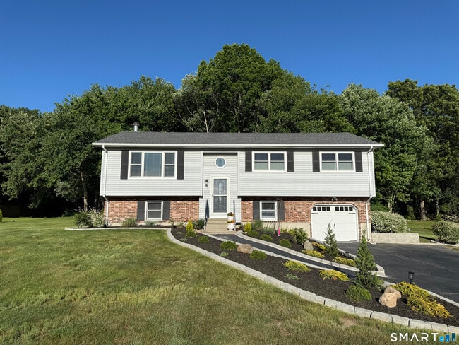 Building Photo - 29 Deer Ridge Rd