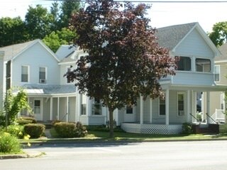 164 Church Street - 164 Church St