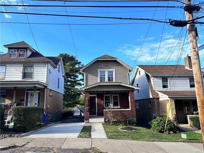 Building Photo - 1140 Woodbourne Ave