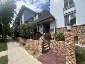 Building Photo - 555 E 10th Ave