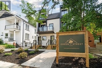 Building Photo - 367 Howland Ave