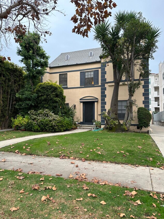 Primary Photo - 1506 S Sherbourne Dr