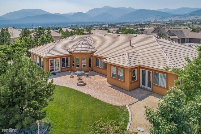 Building Photo - 4 br, 3.5 bath House - 15355 Redmond Loop