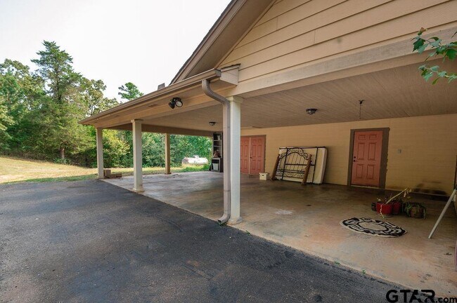 Building Photo - 11172 County Rd 384