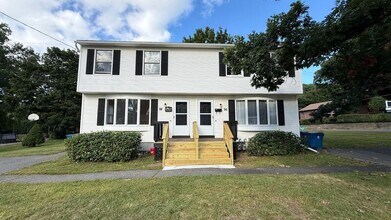 Building Photo - 96-98-98 Silver St