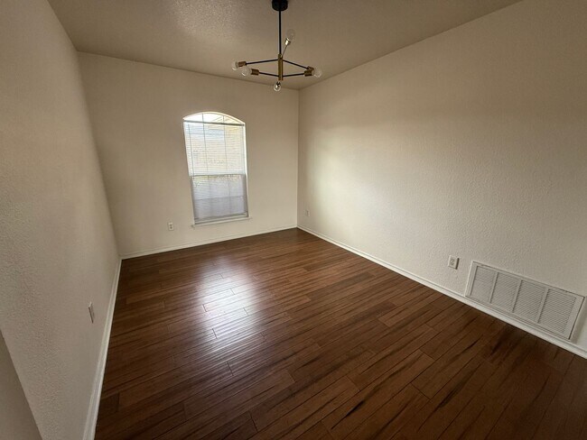 Foto del edificio - 408 Viola Dr