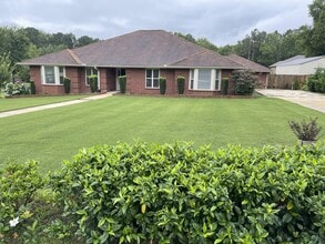 Building Photo - 164 Tyler Cv