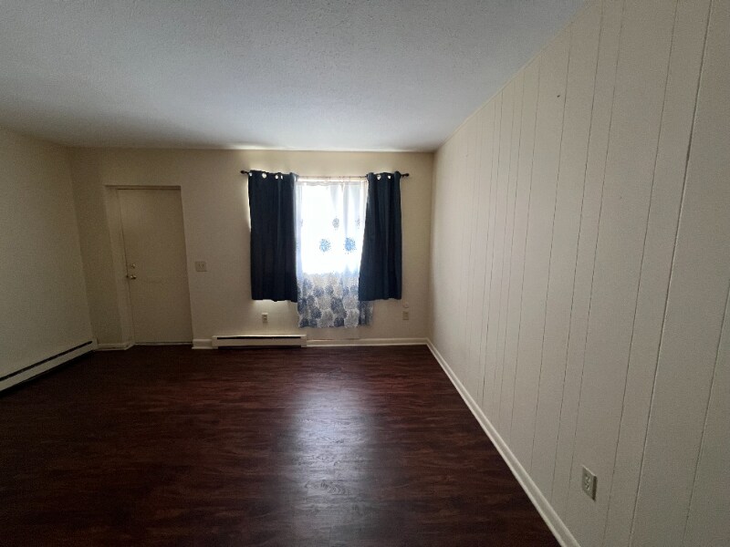 868 W Boylston St Unit 4, Worcester, MA 01606 Room for Rent in
