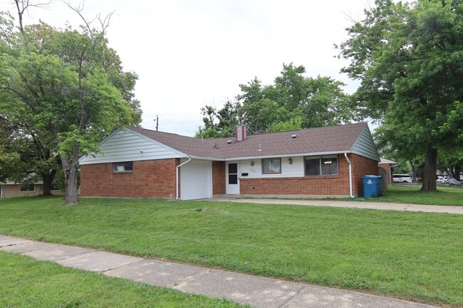 Building Photo - 5377 Flotron Dr