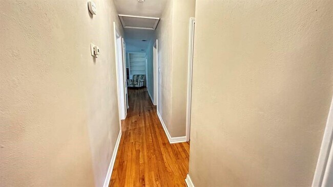 Building Photo - 4272 Springview Dr