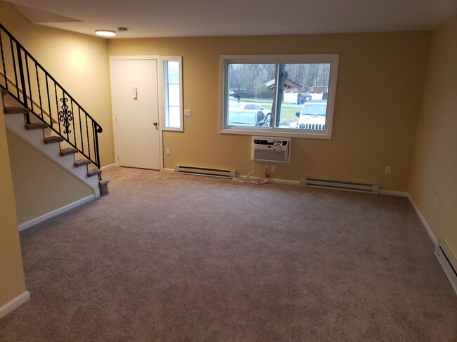 Building Photo - 15 Harry Brook Village