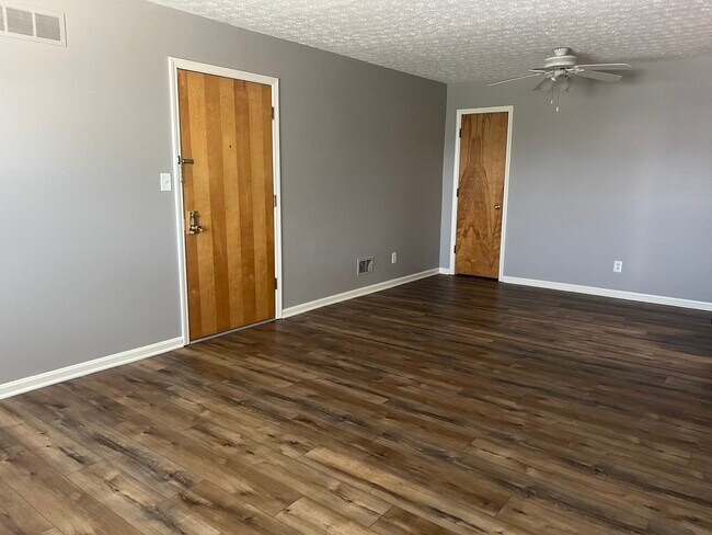 Building Photo - 4216 N Church Way