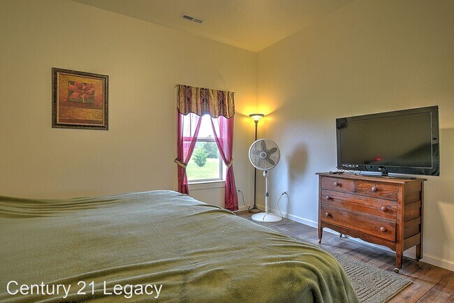 Foto del edificio - 1 br, 1 bath House - 777 Love Hollow Rd