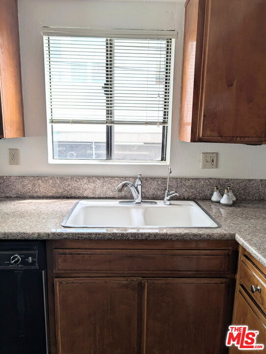 Foto del edificio - 3988 Moore St