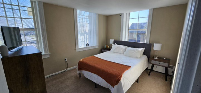 Foto del edificio - 4284 Division Hwy