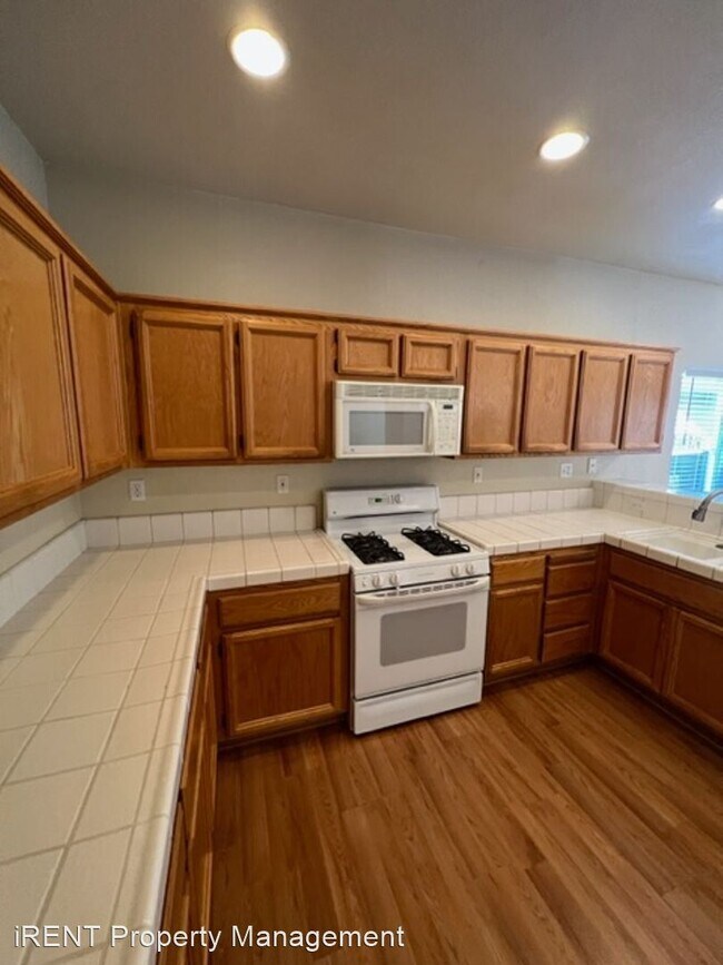 Building Photo - 4 br, 3 bath House - 640 Garden Park Dr