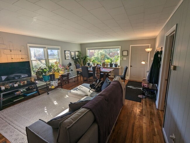 Building Photo - Charming 2BR House in Glen Spey