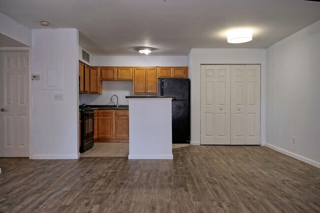Building Photo - Nice 2 bedroom 1 bath condo at Lakewood Park in Altamonte Springs