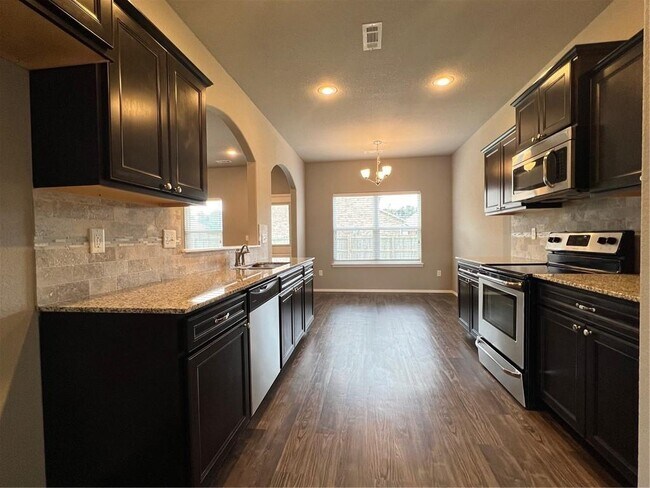 Foto del edificio - 1306 W Walker Dr