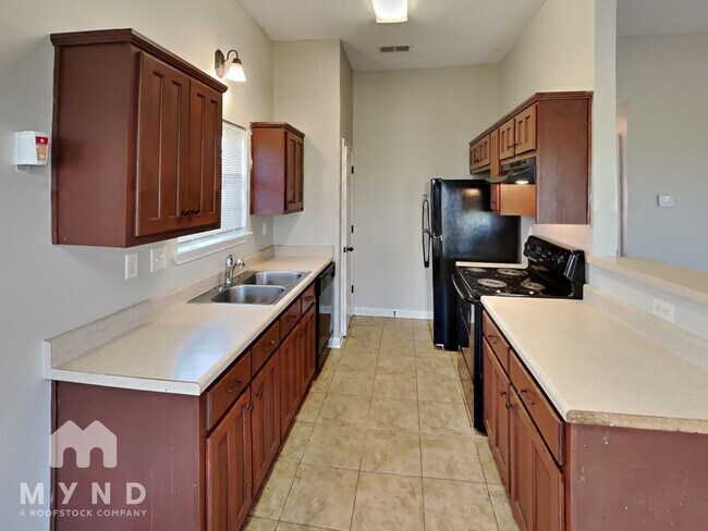 Building Photo - 1249 Clover Leaf Cir