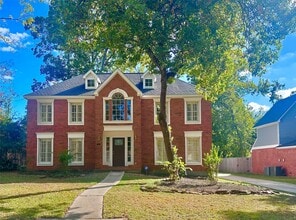 Building Photo - 15 Outervale Pl