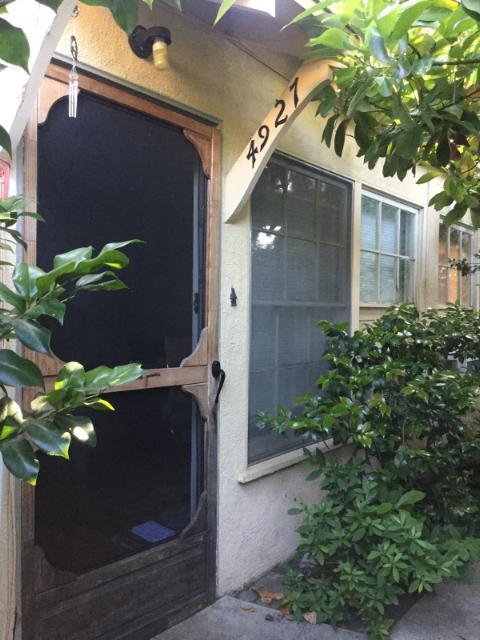 Foto del edificio - 4927 Cahuenga Blvd