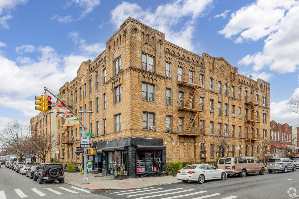 210 E 51st St Brooklyn, NY 11203 - 210 E 51st St