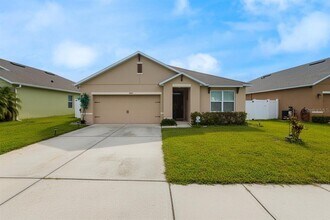 Building Photo - 4214 Roberta Dr