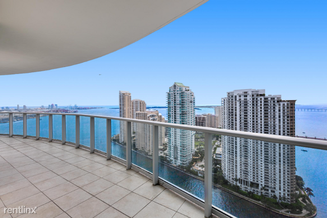 Foto del edificio - 300 Biscayne Blvd Way