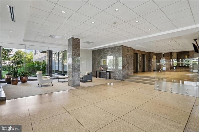 Building Photo - 2475 Virginia Ave NW