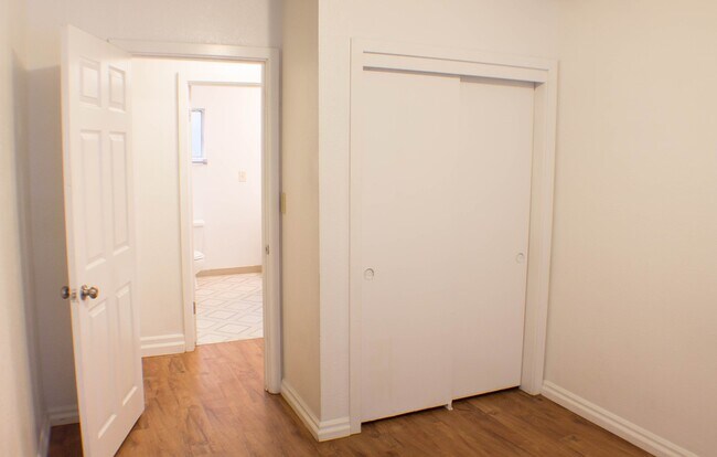 Foto del edificio - Berg- TriPlex on Lee St SE #10095