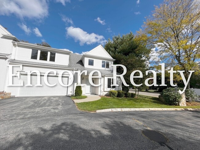 Building Photo - 906 W Roxbury Pky