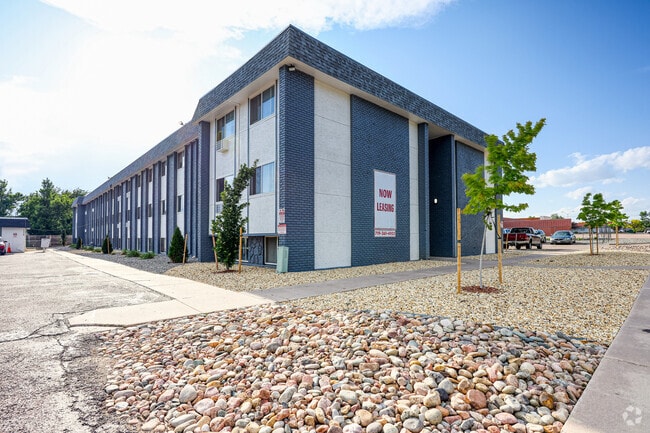Building Photo - Tiburon Apartments