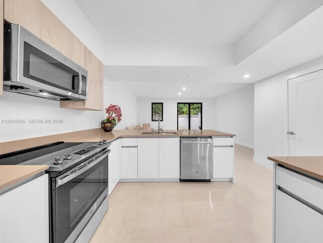 Foto del edificio - 5505 W Oak Wy