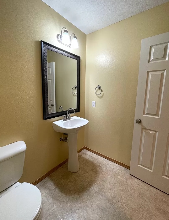 Building Photo - 12712 SW Rocky Mountain Ct