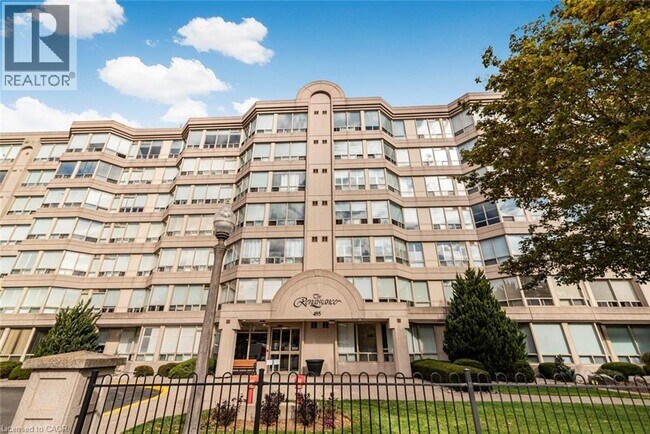 Photo du bâtiment - 495 Hwy 8