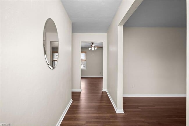 Building Photo - 821 Gene Crescent