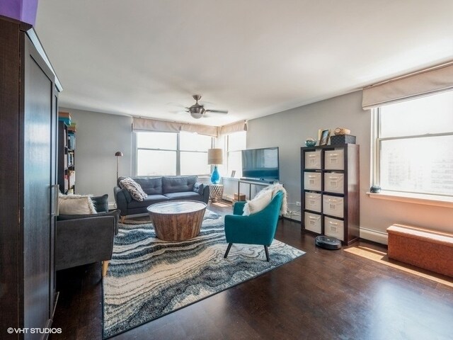 Foto del edificio - 3033 N Sheridan Rd