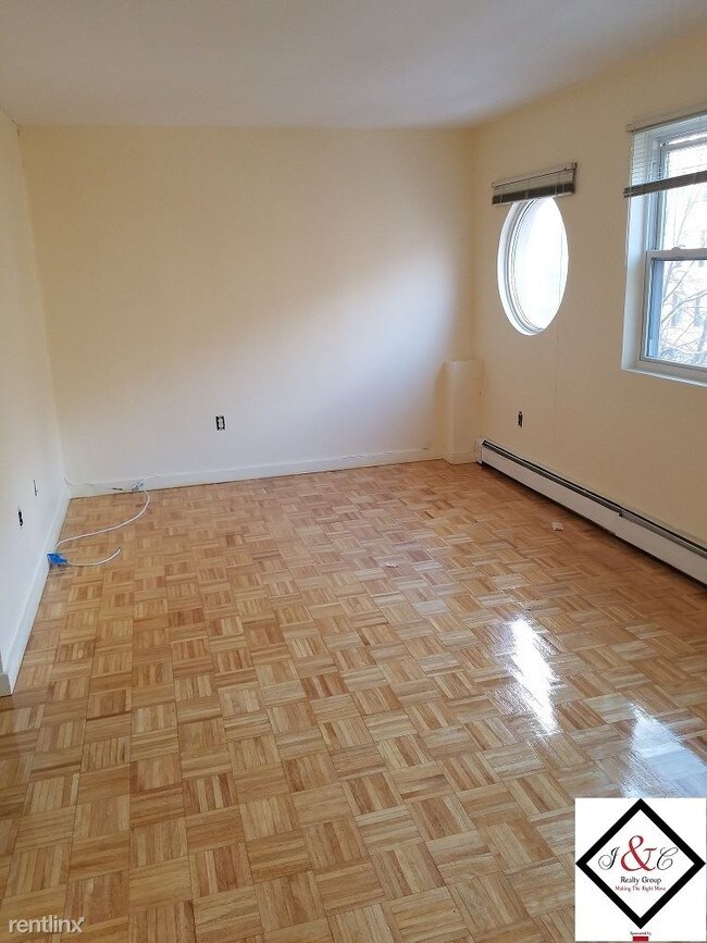 Building Photo - 1166 Sherman Ave
