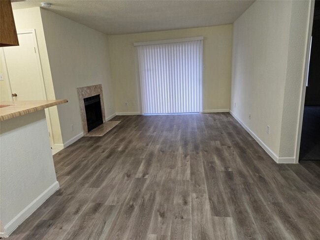 Building Photo - 7400 Bellerive Dr