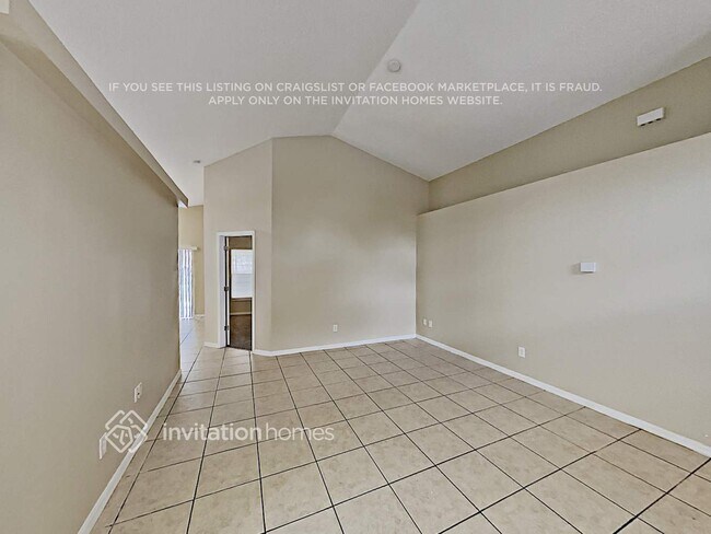 Foto del edificio - 16524 Golden Eagle Blvd
