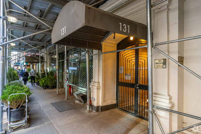 Foto del edificio - 131-133 W 28th St