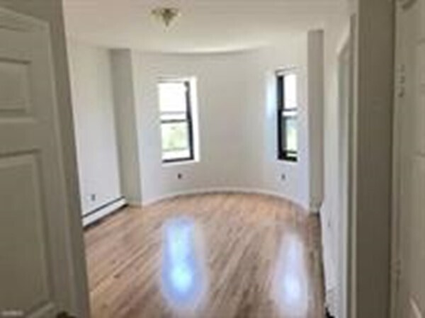Foto del edificio - 3147 Washington St