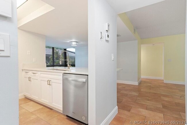 Foto del edificio - 4307 Wood Ride Rd