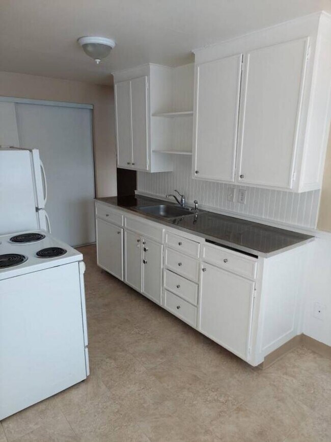Building Photo - 1 bedroom in Mercer Island WA 98040