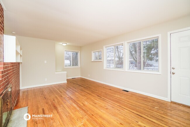 Foto del edificio - 2948 Gerbert Rd