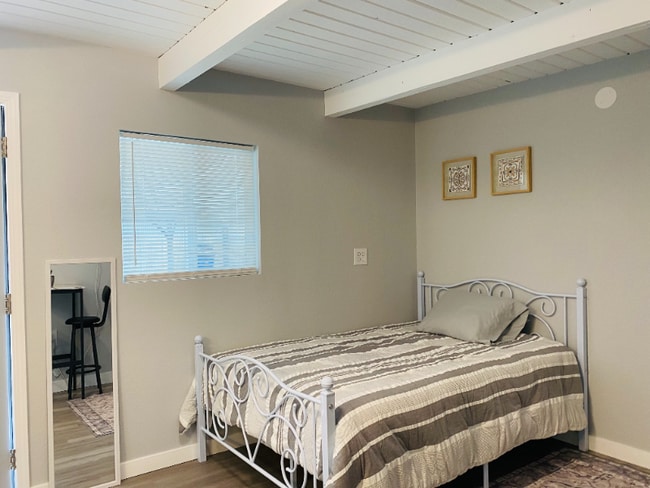 Foto del edificio - 1002 Mt Vernon Dr