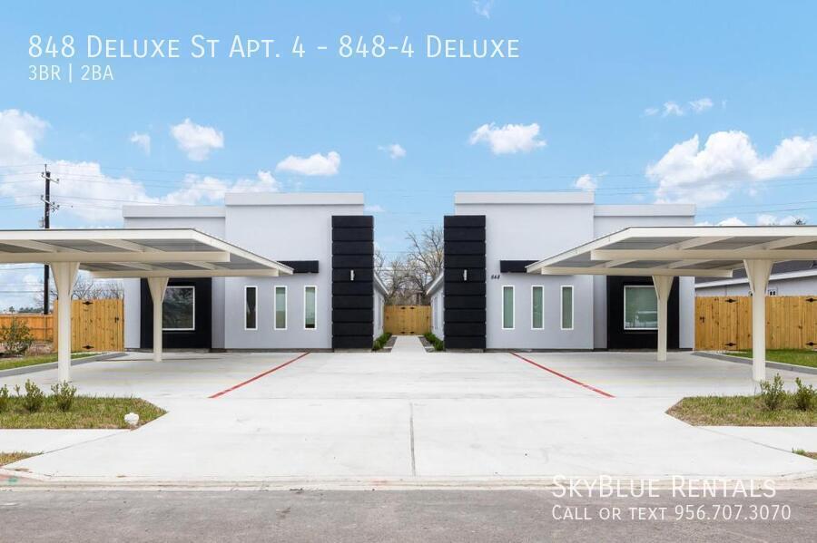 Foto principal - 848 Deluxe St