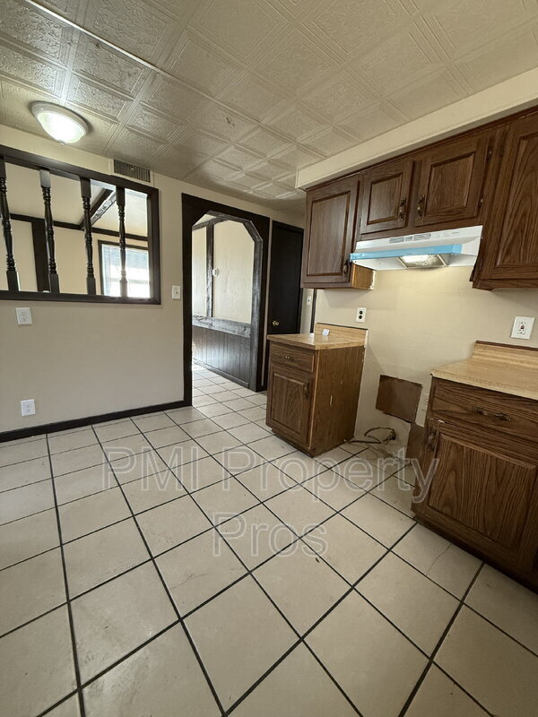 Foto del edificio - 6537 N 58th St