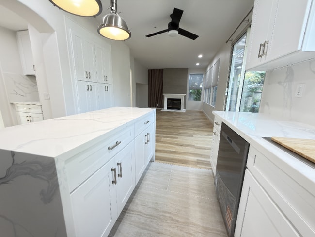 Foto del edificio - 8136 Constantine Dr